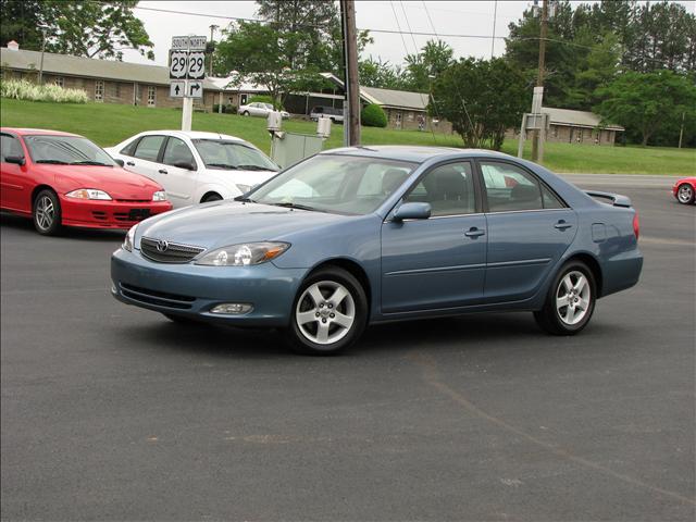 2004 Toyota Camry SE