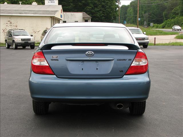 2004 Toyota Camry SE