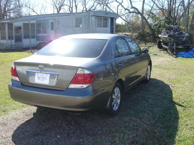 2005 Toyota Camry Ext. Cab 6.5-ft. Bed 4WD