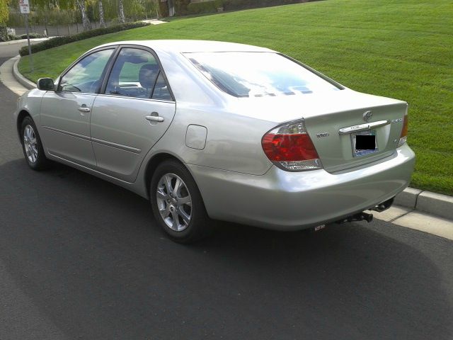 2005 Toyota Camry Ext. Cab 6.5-ft. Bed 4WD