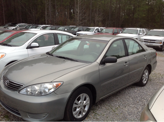 2005 Toyota Camry Enthusiast 2D Roadster