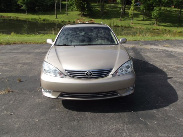 2005 Toyota Camry SEL Sport Utility 4D