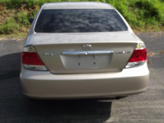 2005 Toyota Camry SEL Sport Utility 4D