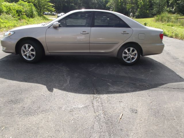 2005 Toyota Camry SEL Sport Utility 4D