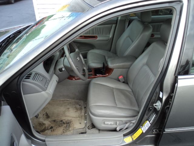 2005 Toyota Camry Ext. Cab 6.5-ft. Bed 4WD