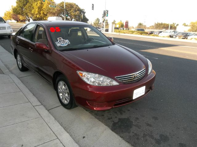 2005 Toyota Camry Enthusiast 2D Roadster