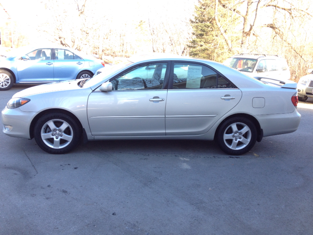 2005 Toyota Camry SE