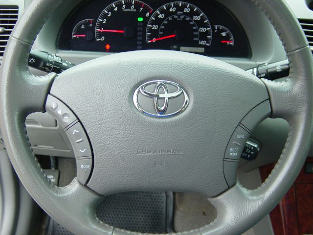 2005 Toyota Camry Ext. Cab 6.5-ft. Bed 4WD