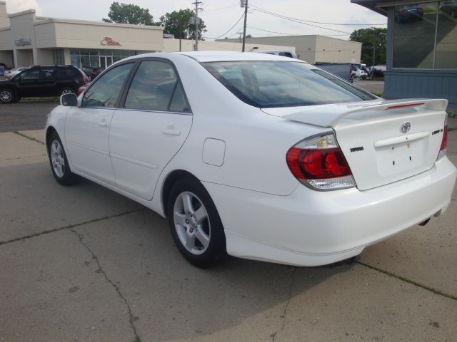 2005 Toyota Camry SE