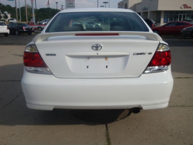 2005 Toyota Camry SE