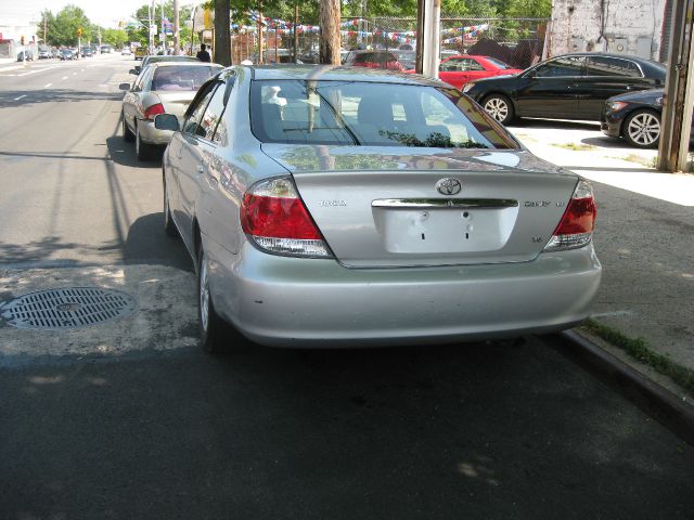 2005 Toyota Camry Enthusiast 2D Roadster