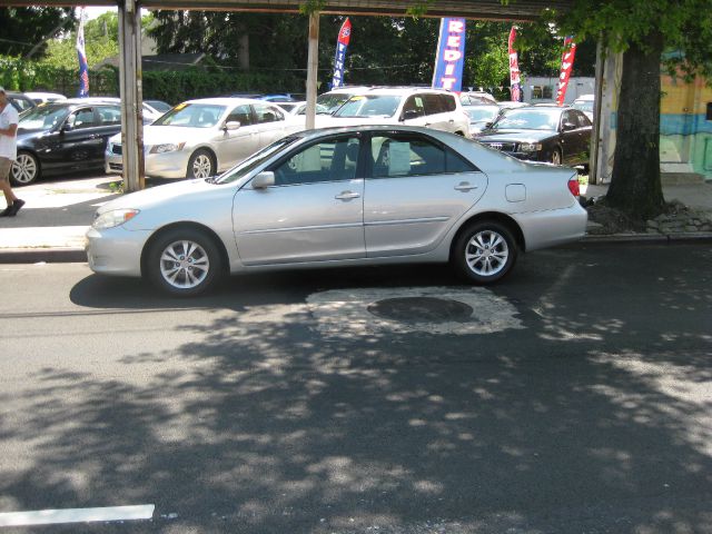 2005 Toyota Camry Enthusiast 2D Roadster