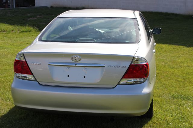 2005 Toyota Camry SEL Sport Utility 4D