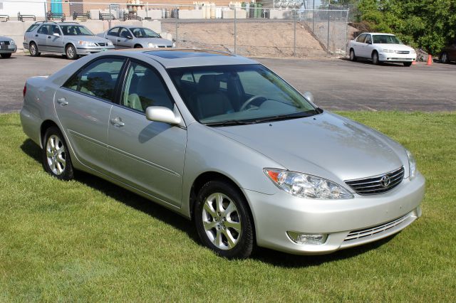 2005 Toyota Camry SEL Sport Utility 4D