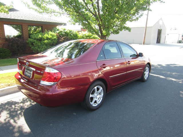 2005 Toyota Camry SEL Sport Utility 4D