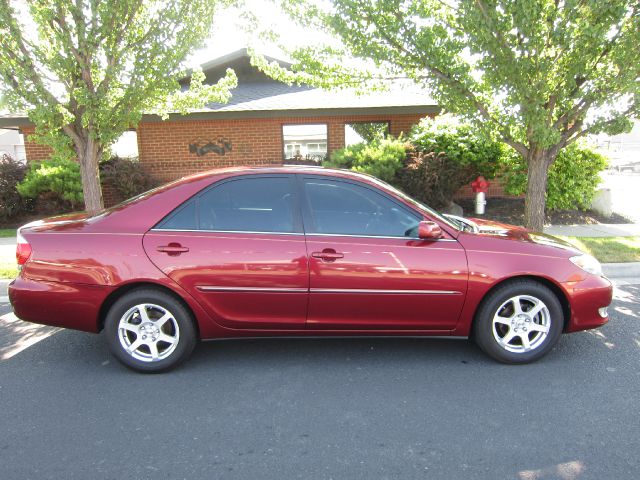 2005 Toyota Camry SEL Sport Utility 4D