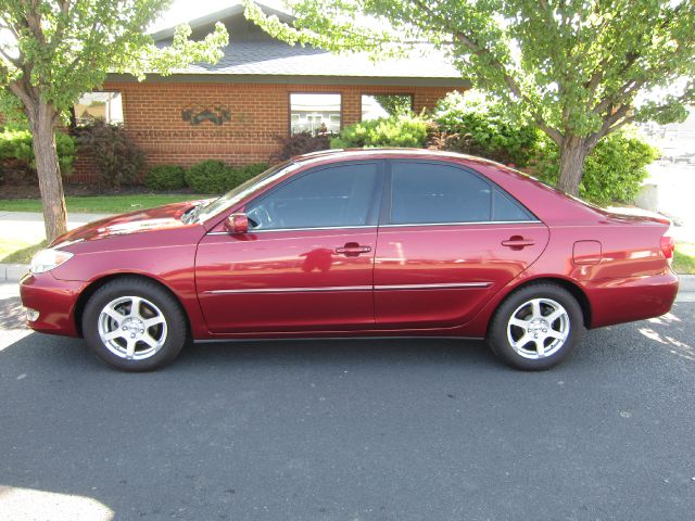 2005 Toyota Camry SEL Sport Utility 4D