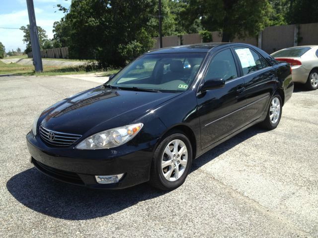 2005 Toyota Camry Ext. Cab 6.5-ft. Bed 4WD