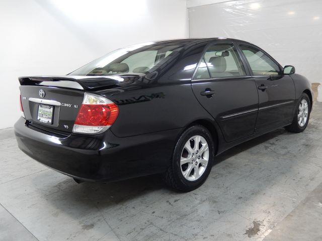 2005 Toyota Camry Ext. Cab 6.5-ft. Bed 4WD