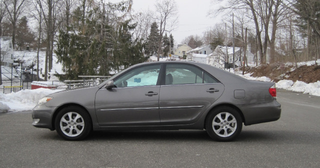 2006 Toyota Camry Ext. Cab 6.5-ft. Bed 4WD