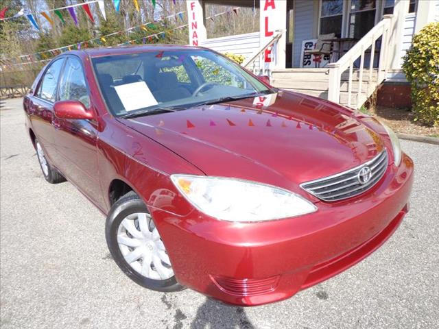 2006 Toyota Camry 2dr Cpe 328xi AWD