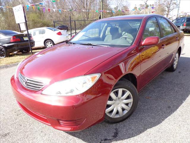 2006 Toyota Camry 2dr Cpe 328xi AWD