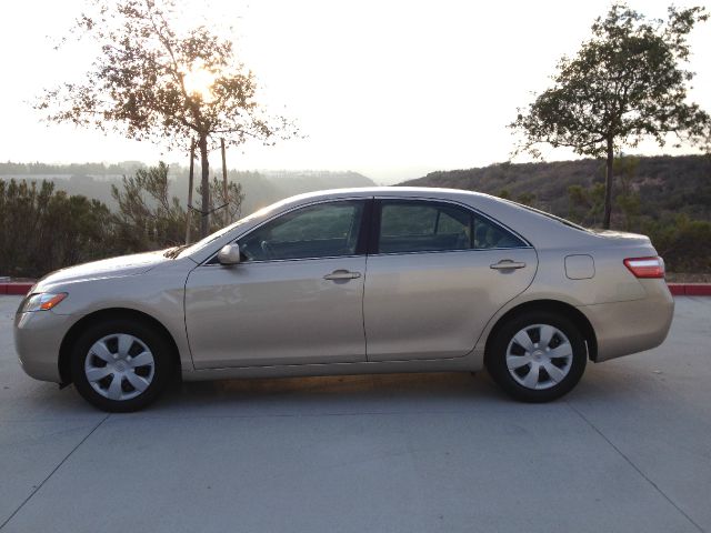 2007 Toyota Camry With 6 Disc Changerdvd System