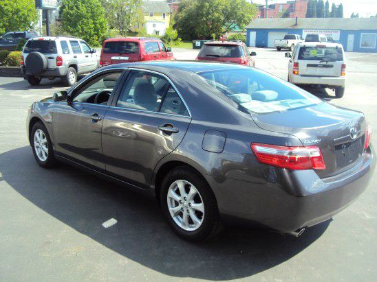 2008 Toyota Camry Enthusiast 2D Roadster