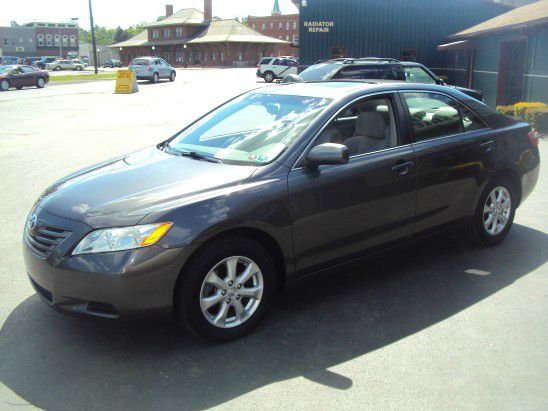 2008 Toyota Camry Enthusiast 2D Roadster