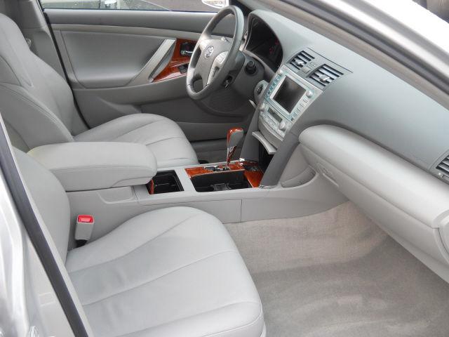 2009 Toyota Camry FX4 4D 5 1/2 Ft