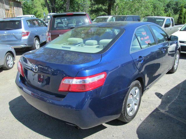 2009 Toyota Camry 2002 Ford KING Ranch