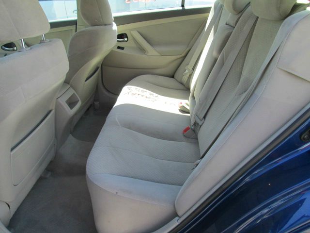 2009 Toyota Camry 2002 Ford KING Ranch