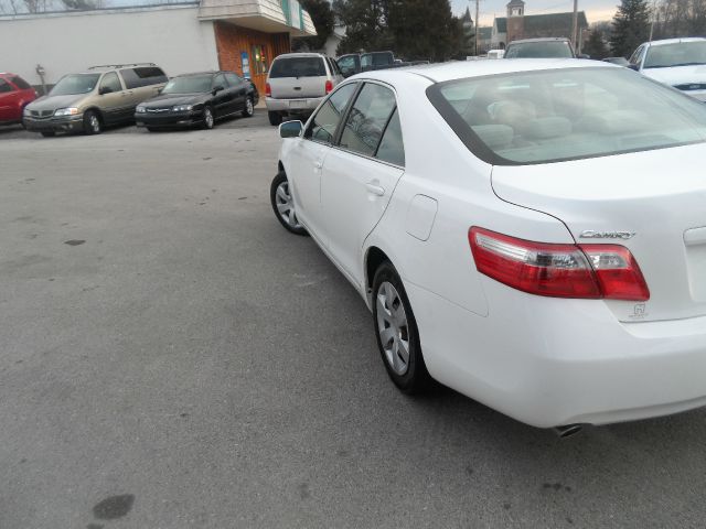 2009 Toyota Camry Reg Cab FLAT BED