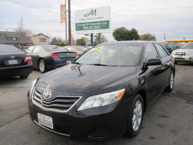 2010 Toyota Camry X