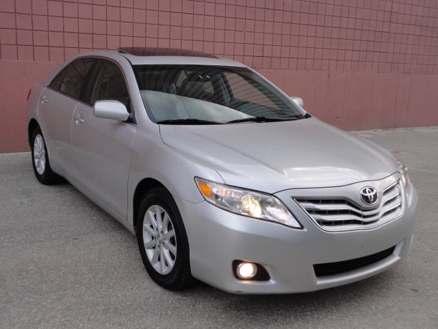 2010 Toyota Camry SEL Sport Utility 4D