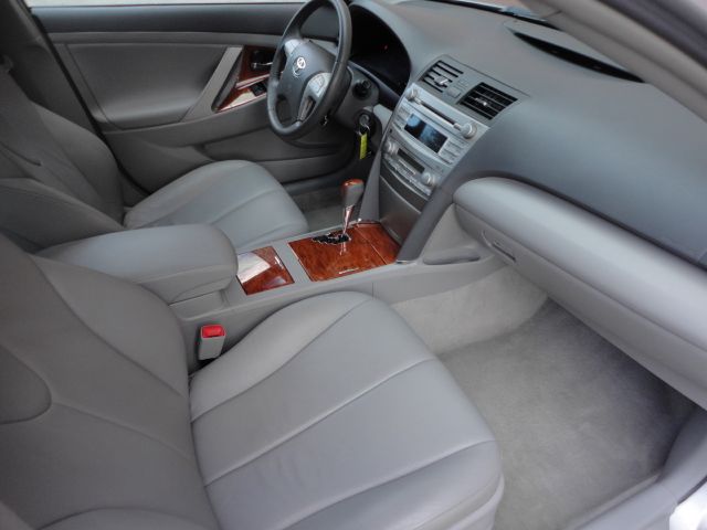 2010 Toyota Camry SEL Sport Utility 4D