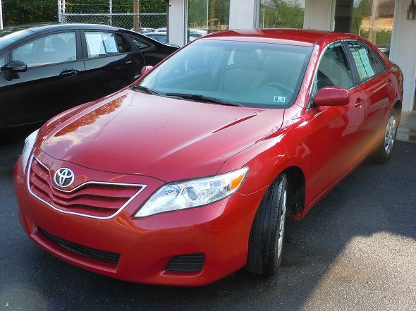 2010 Toyota Camry Reg Cab FLAT BED