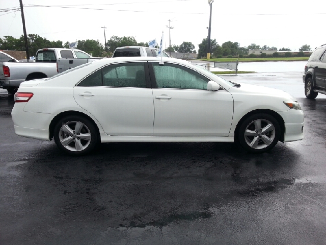 2010 Toyota Camry FX4 Super Crew 4x4