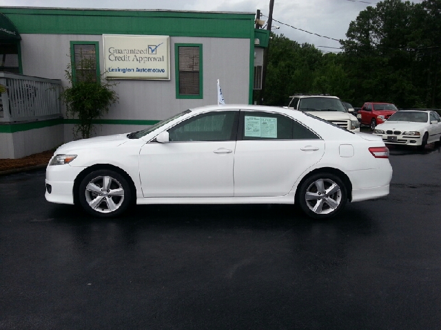 2010 Toyota Camry FX4 Super Crew 4x4