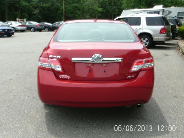 2010 Toyota Camry SEL Sport Utility 4D