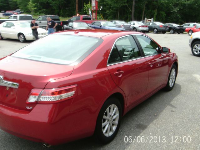 2010 Toyota Camry SEL Sport Utility 4D