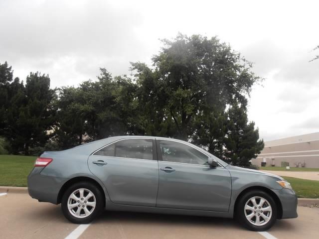 2010 Toyota Camry X