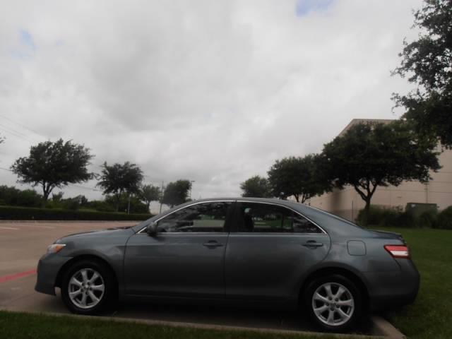 2010 Toyota Camry X