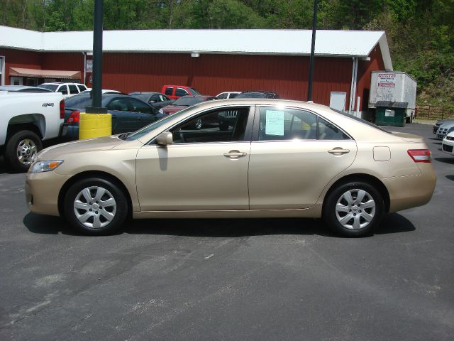 2010 Toyota Camry FWD SXT - New Tires