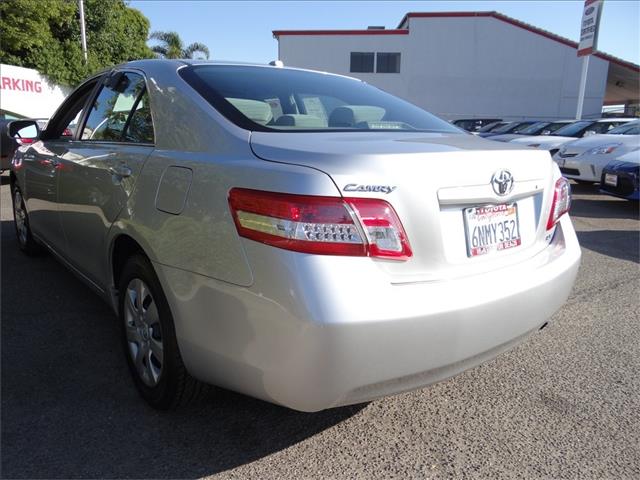 2011 Toyota Camry 4WD Supercrew