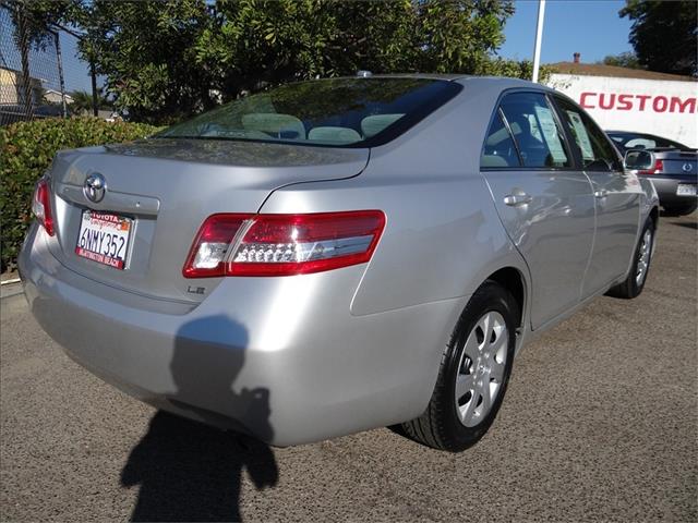 2011 Toyota Camry 4WD Supercrew