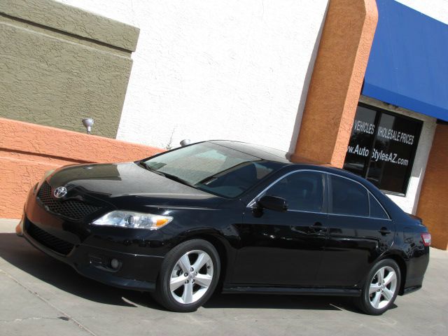 2011 Toyota Camry FX4 Super Crew 4x4