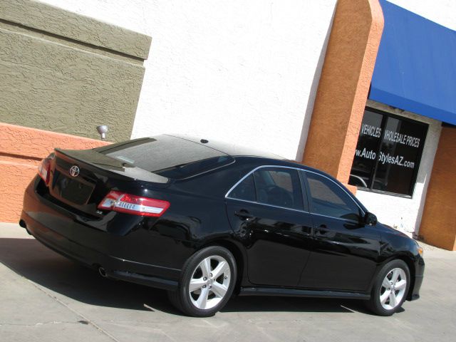 2011 Toyota Camry FX4 Super Crew 4x4