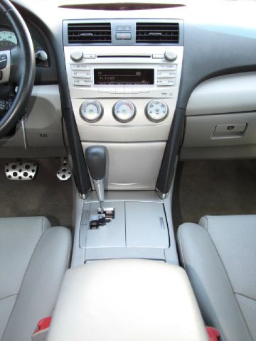 2011 Toyota Camry FX4 Super Crew 4x4