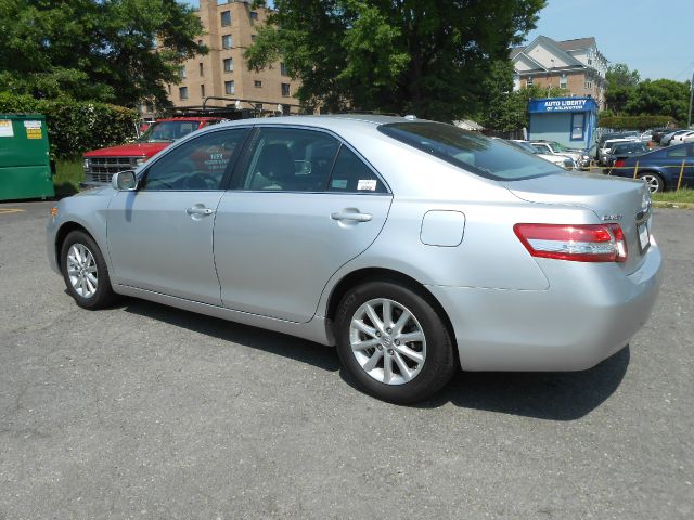 2011 Toyota Camry SEL Sport Utility 4D